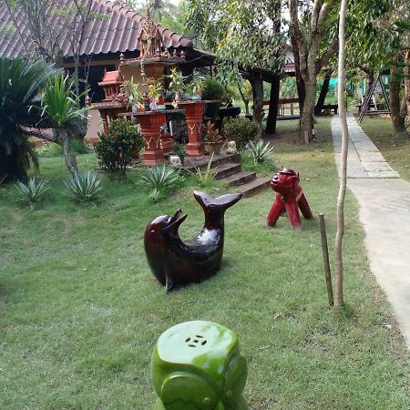 Baansuanleelawadee Resort Amphawa Exterior foto