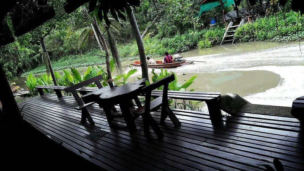 Baansuanleelawadee Resort Amphawa Exterior foto